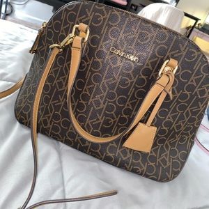 Calvin Klein Crossbody purse
